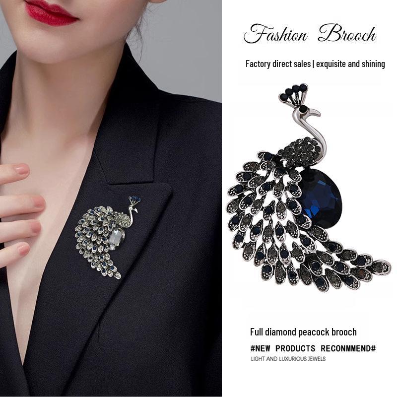Exquisite Peacock Rhinestone Brooch - Unique High-end Lapel Pin for Suits