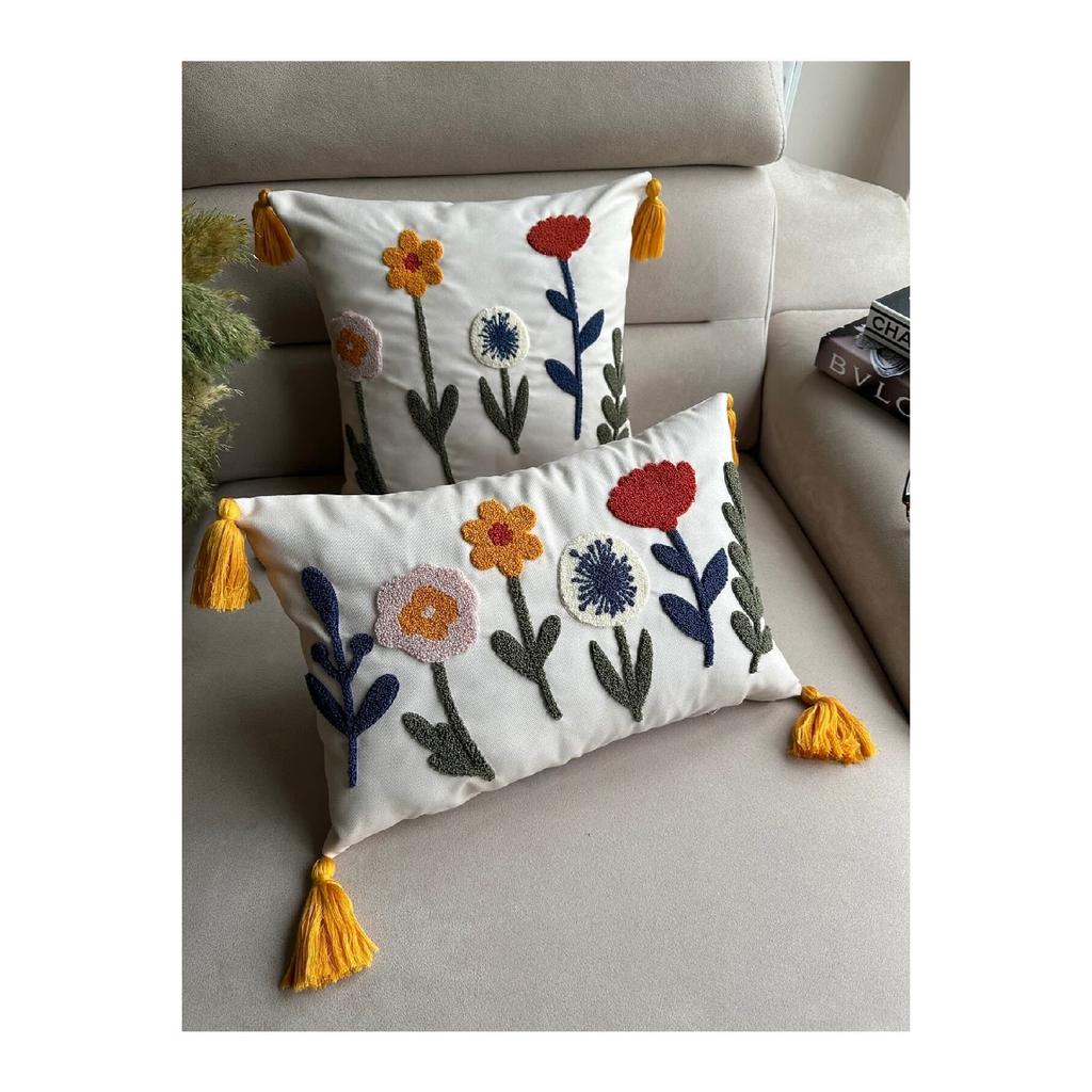 2ks přehozené povlaky na polštáře s punčovou výšivkou