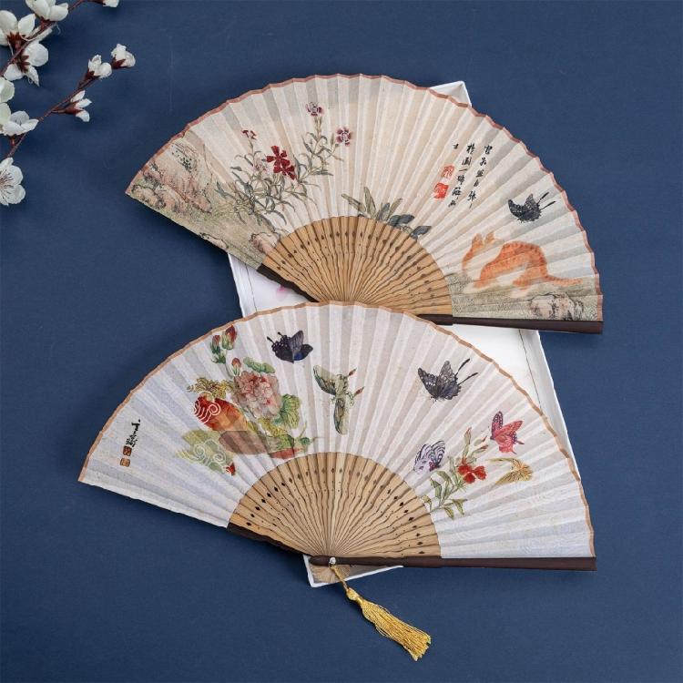 Chinese Vintage Butterfly Flower Pattern Folding Fan Cotton Linen Handheld Fan for Cultural Event and Home Decoration