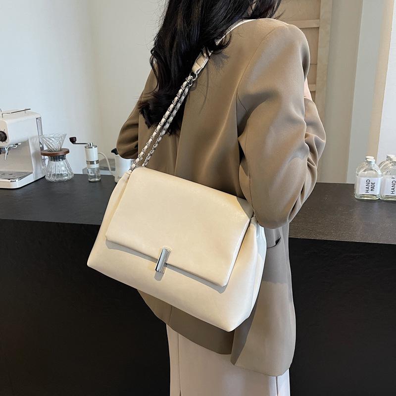 Retro Simple Underarm Bag 2025 Autumn New Fashion Textured Chain Shoulder Bag Crossbody Bag Women