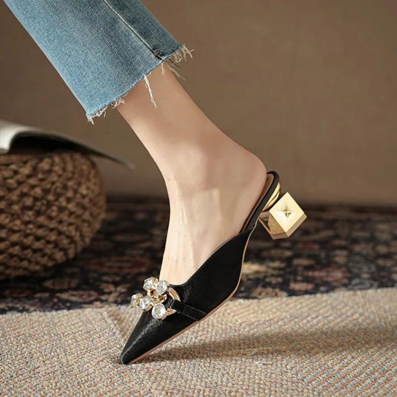 Fashion With Heel Slides Pointed Toe Shoes Women's Slippers and Ladies Sandals Outside New Fashion Chic Elegant Summer 2025 Style Luxury