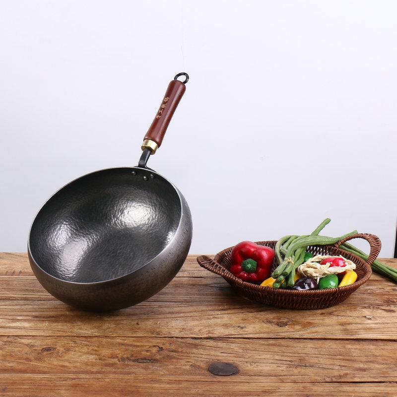 Wu Tuo Hand-Forged Fish-Scale Wok