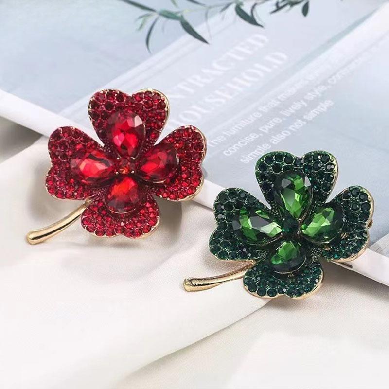 Four-leaf Clover Brooch with Rhinestones, High-end Vintage-style Corsage, Anti-glare Pin