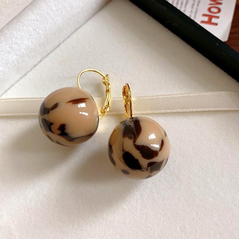 Silver needle simple leopard print geometric stud earrings popular new versatile earrings retro fashion niche earrings