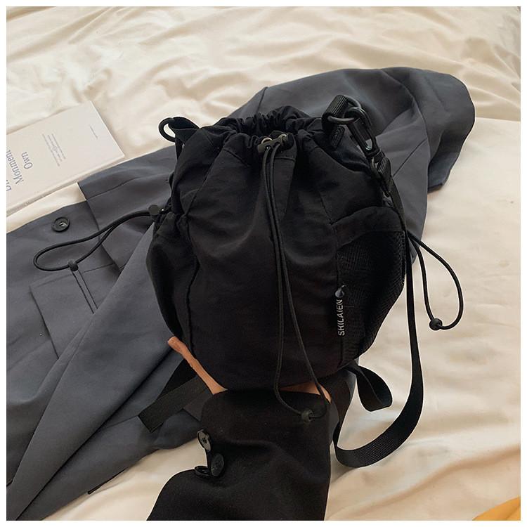 IELGY Ladies Messenger Bag Literary Drawstring Casual Solid Color Fashion Lightweight Hand Nylon Cloth Mobile Phone Bag