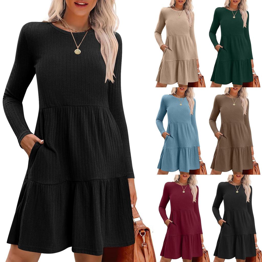 Dámské šaty s dlouhým rukávem Ležérní pletené šaty s výstřihem ke kolenům a kapsami