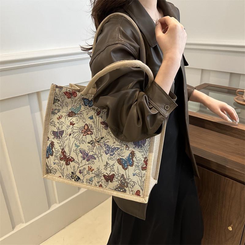 Butterfly Pattern Print Tote Bag For Women Made Of Linen With Magnetic Closure For Daily Commute