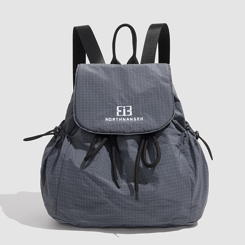 

Casual backpack women s high-value large-capacity trendy and cool going out commuting backpack, simple and versatile washed cloth bag серый
