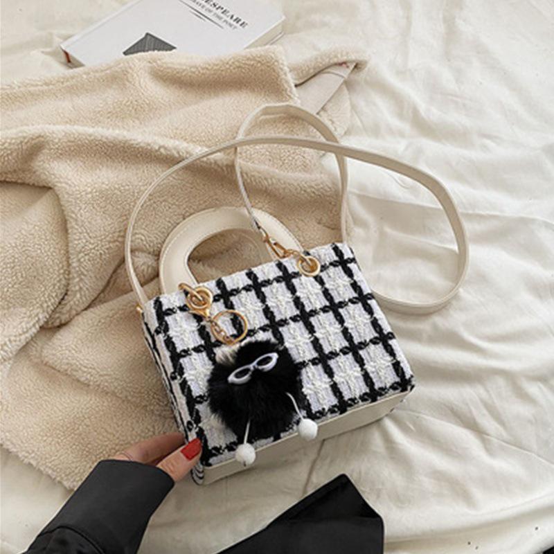 

Женская твидовая сумка кроссбоди Zzzz Sense - Коллекция Леди Ди весна/лето 2024, Нишевый дизайн, Маленькая квадратная сумочка. Bag Only