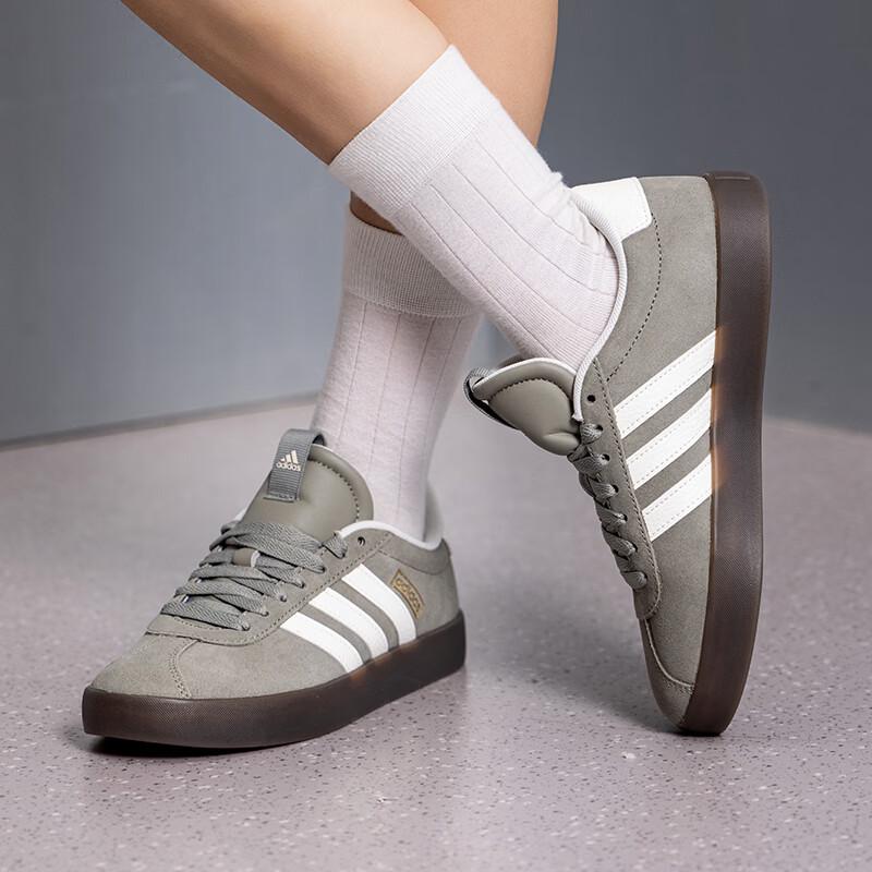 adidas Sneakers da Skate Unisex a Collo Basso LA4469