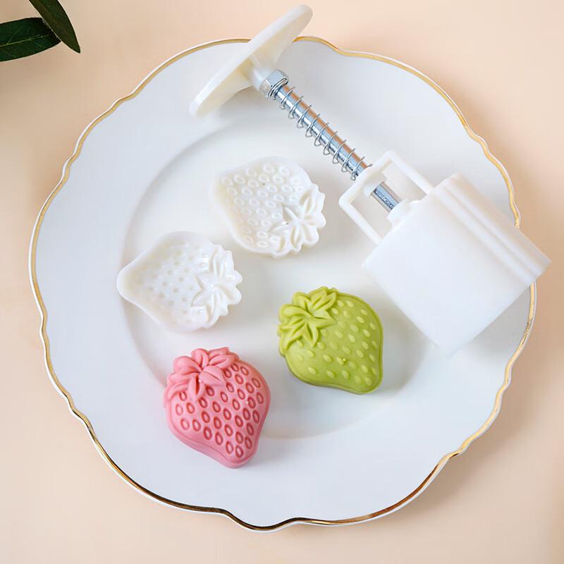 3D Strawberry Mooncake Mold Set