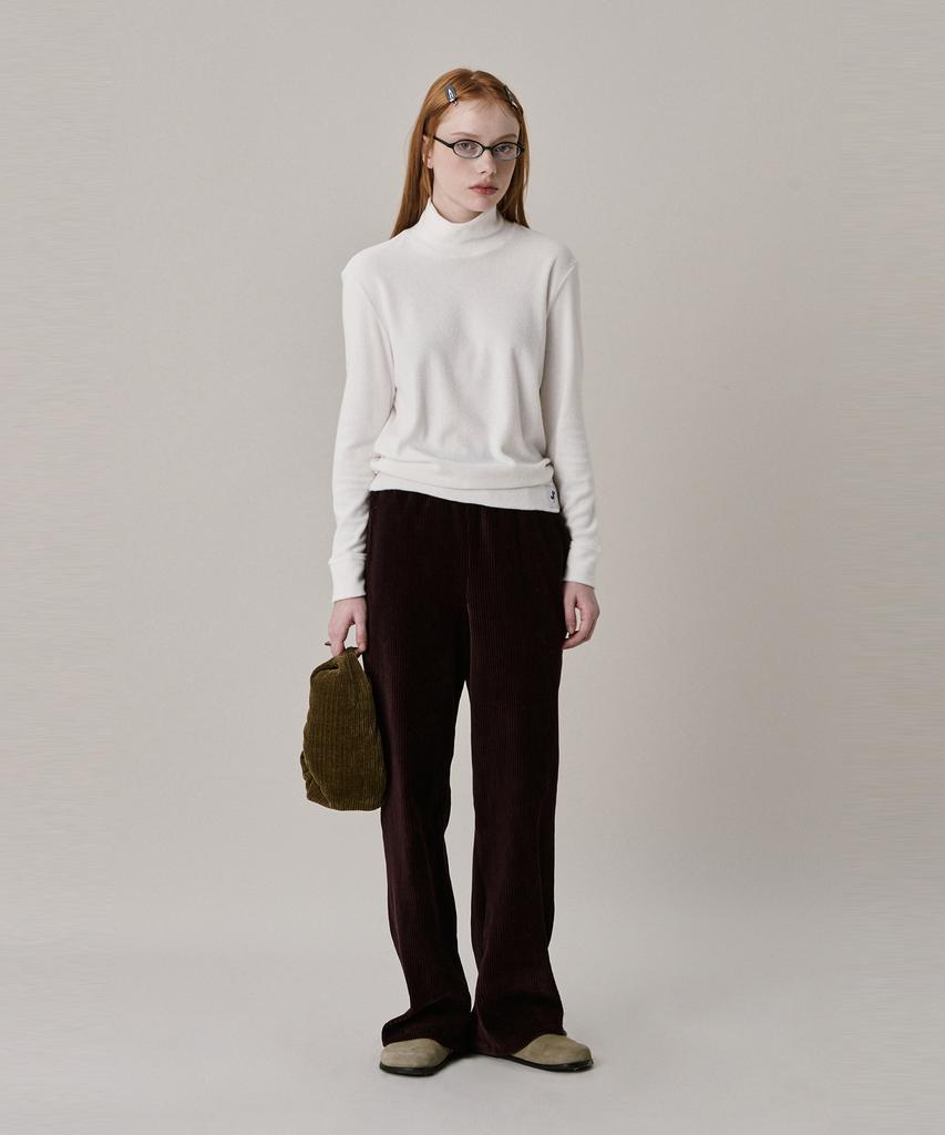 Jun Jun Space New Logo Basic Turtleneck T-Shirt_White
