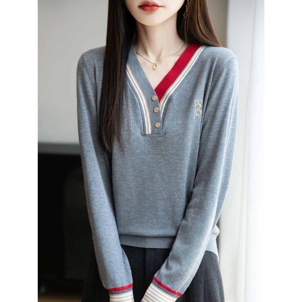 

V-neck Two-tone Warm Base Layer Contrasting Color Long-sleeved Knitted Sweater for Women M