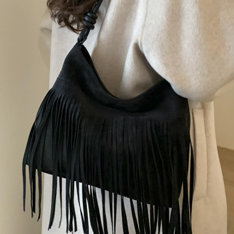 Korean Version Niche Simple Matte Bag 2025 Autumn New Women's Bag Bohemian Retro Messenger Bag Fringed Bag