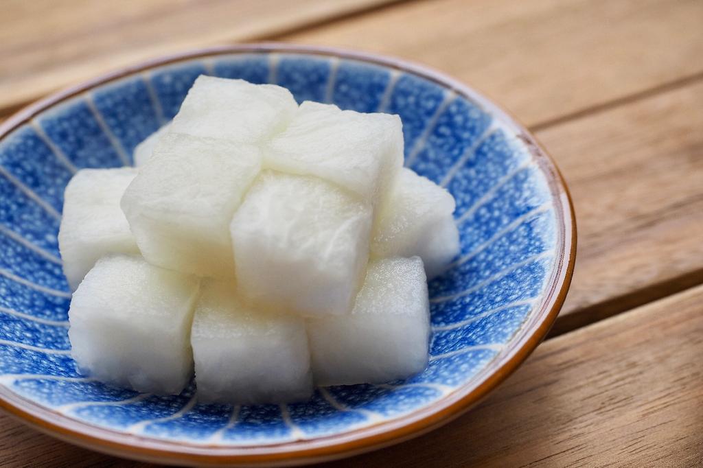 SAFLAX Giardino in Busta - Biologico - Ravanello - Lungo Bianco Ghiacciolo - 100 semi - Con substrato in un'adatta busta stand-up - Raphanus sativus