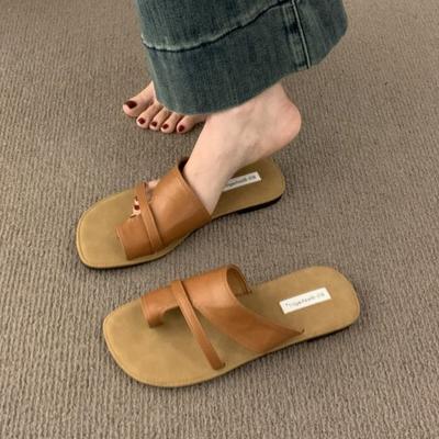 Korean Retro Niche Set of Toe Slippers for Women's Summer Wear 2025 New Flat-soled Beach Shoes, Seaside Soft-soled Sandals