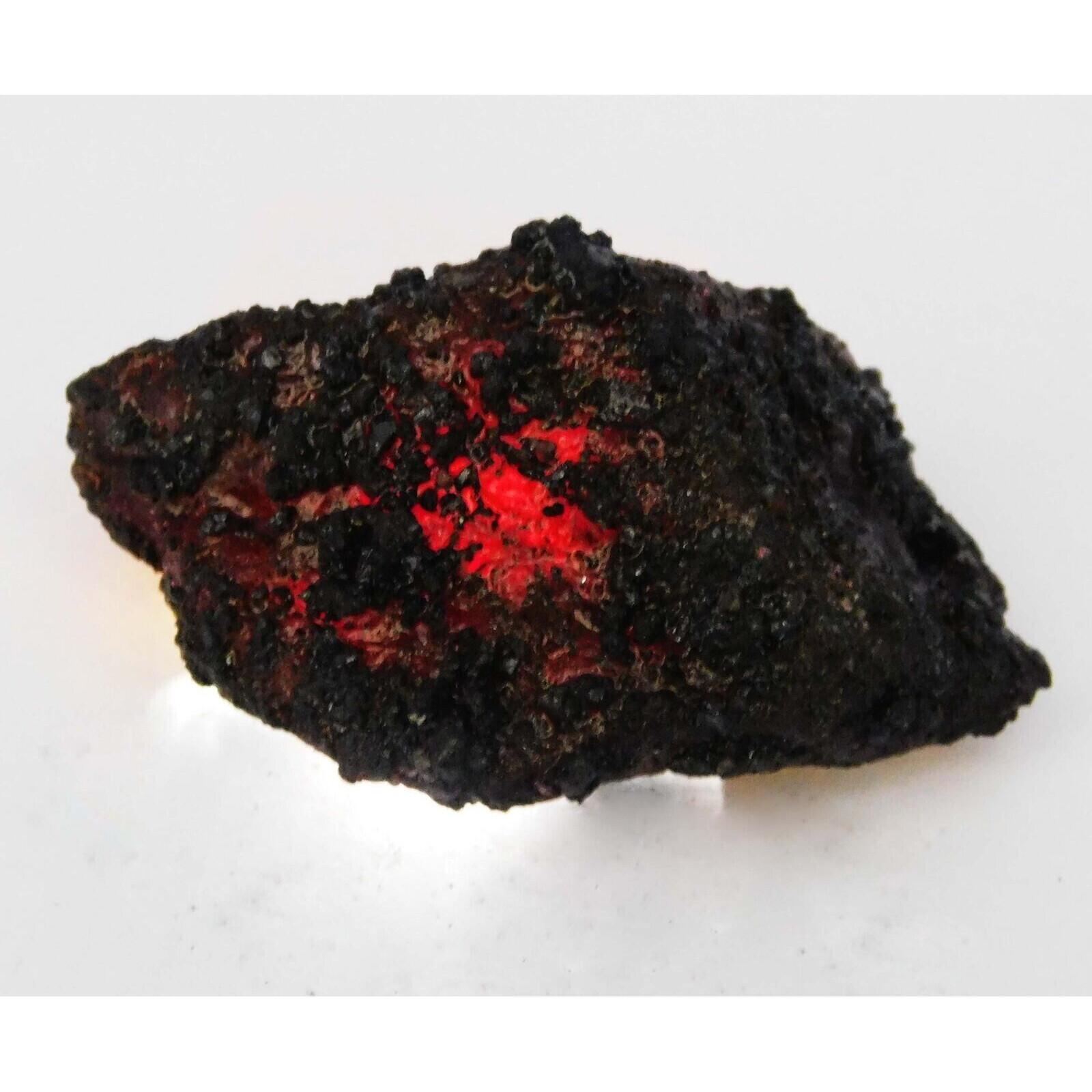 

Natural Red Ruby 156ct Rough Certified Loose Gemstone 46.7 mm approx червоний