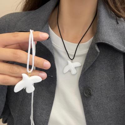 Fashion White Peace Dove Necklace For Women Vintage Geometric Round Hoop Long Necklace Jewelry Gift