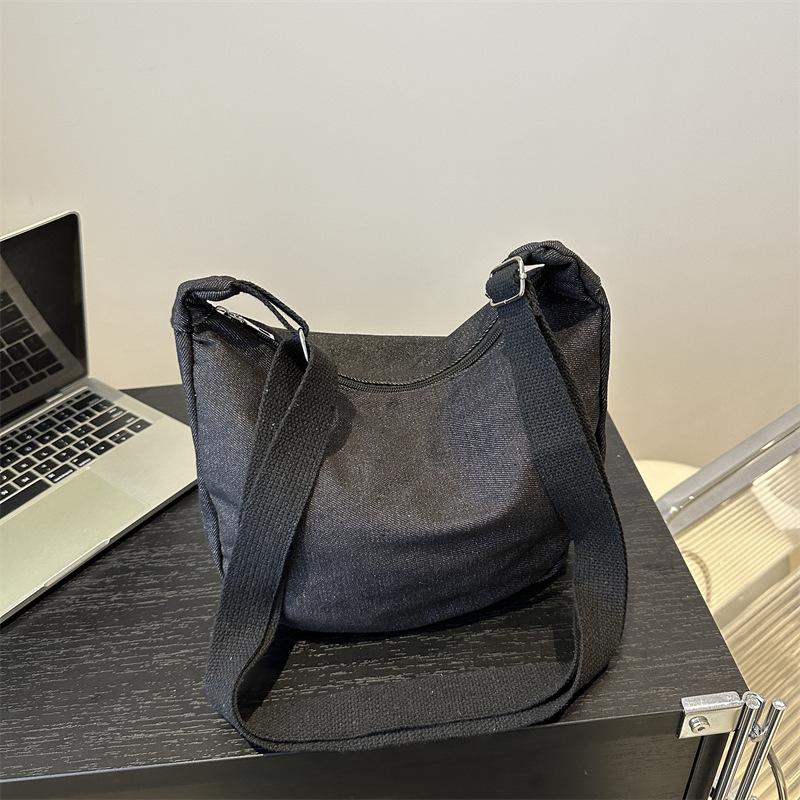 High Value Bag Women'S Summer Large Capacity Shoulder Commuter Bag Fashion Work Messenger Bag Dumpling Bag