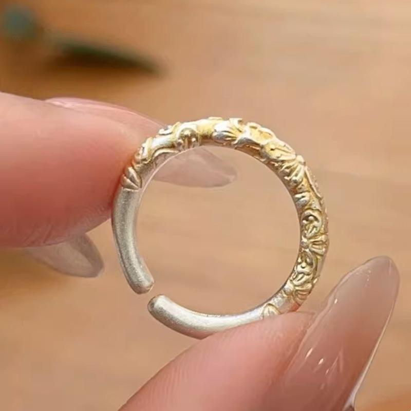Elegant Golden Floral Open Ring – Women s Fashionable Versatile Index Finger Accessory. Adjustable Open