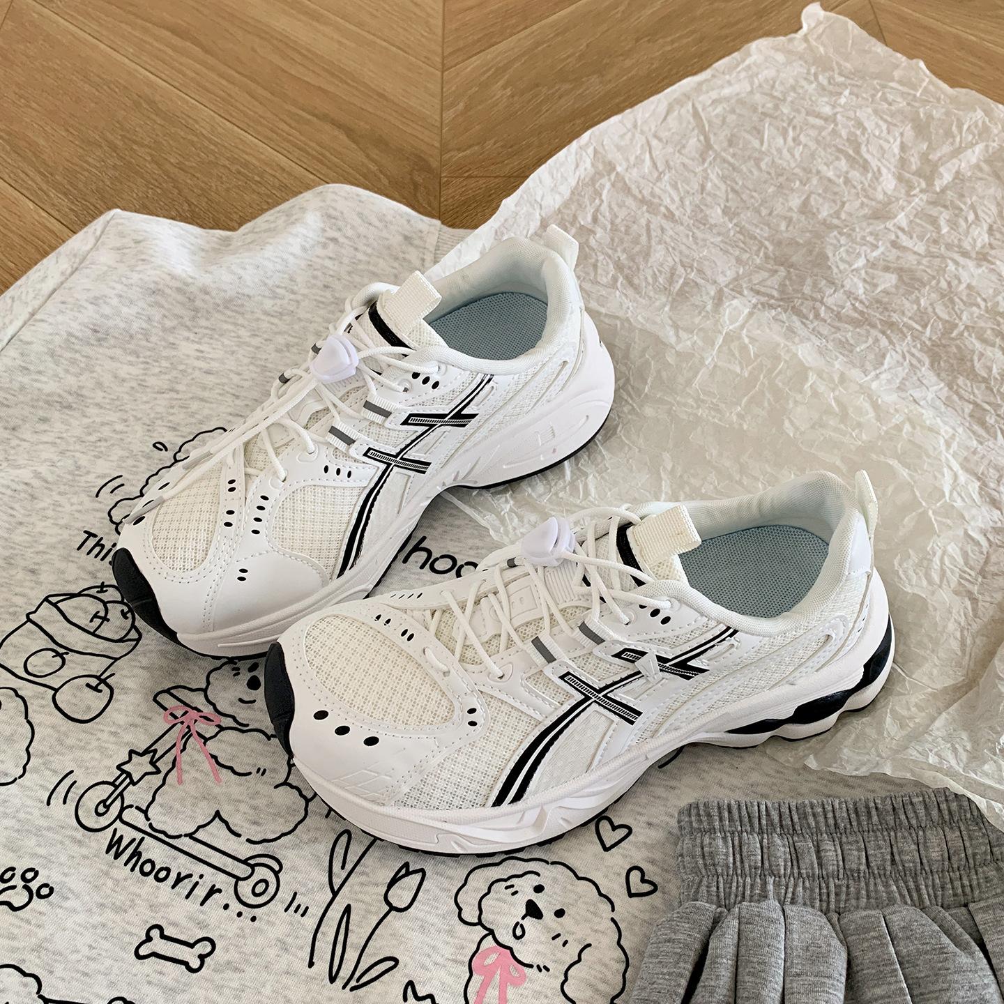 

Queen Fan retro versatile platform dad shoes women s summer 2025 new heightening soft-soled casual sports shoes 35 белый