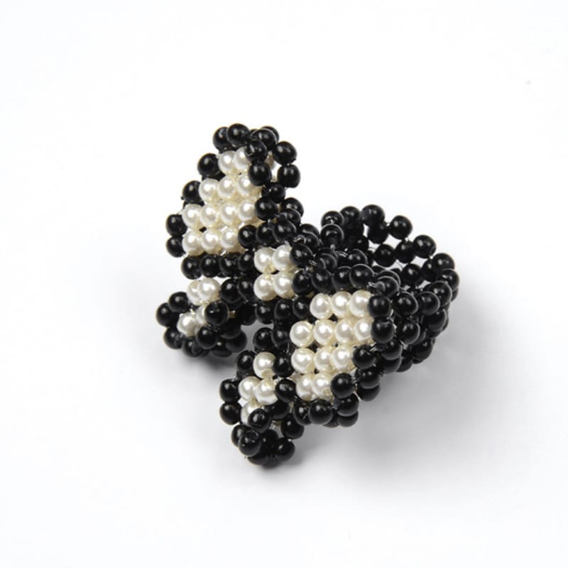Eireve BEADED PEARL BOW RING (BLACK)