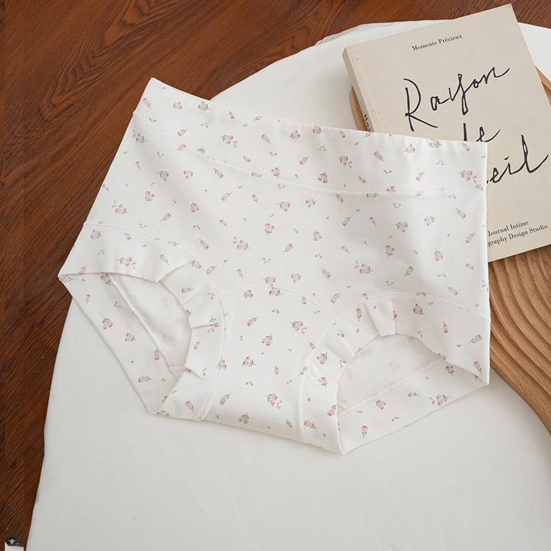 Women's Spring and Autumn New Pure Cotton Flower 10A Antibacterial Extension Crotch No Trace Briefs