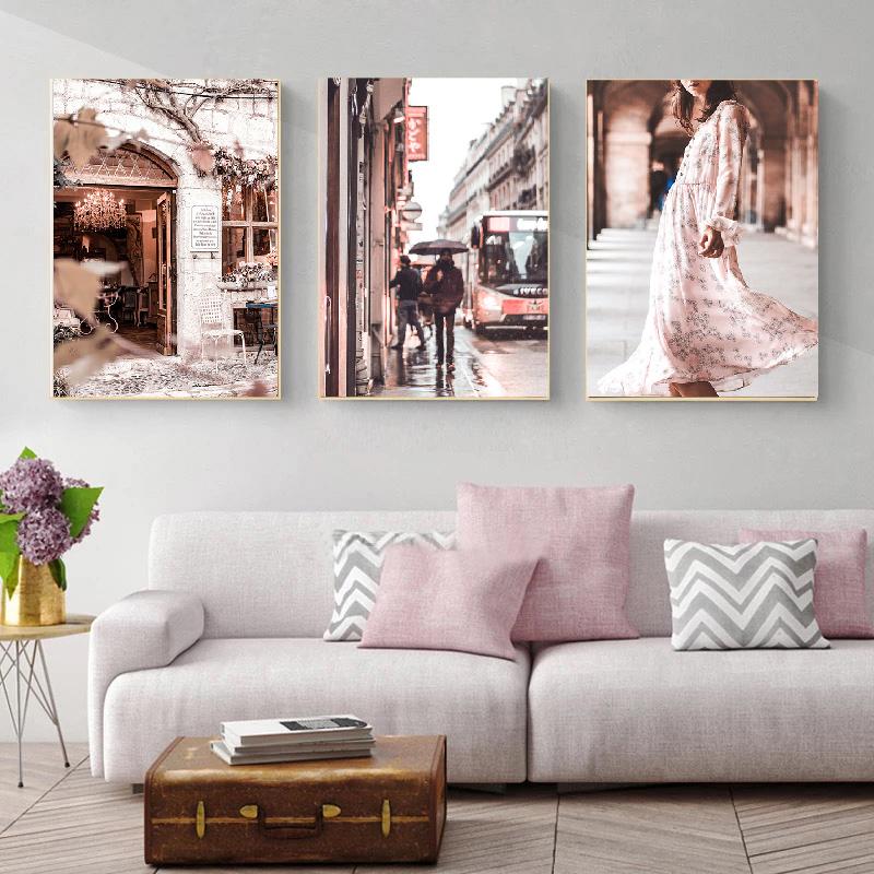 Nordycki Liść Samochód Kawiarnia Uliczna Dziewczyna Obcasy Różowy Kwiat Plakaty i Druki Obraz na Płótnie Ścienne Obrazy Ścienne do Dekoracji Salonu