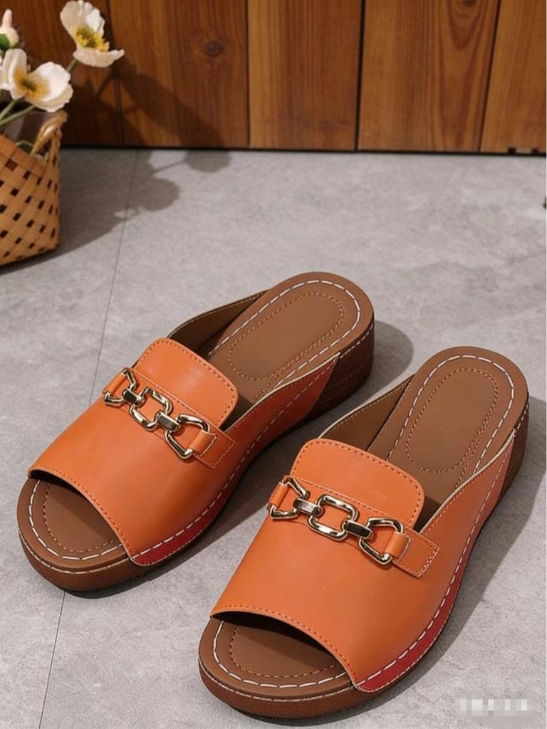 2025 Summer Plus Size Women's Wedge Platform Sandals: European & American Casual One-Strap Thick-Soled Beach Slippers