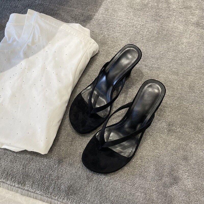 

Абсолютно! Шлепанцы для женской летней носки, нескользящие, с красным носком, на толстом каблуке, босоножки на высоком каблуке. 38 чёрный