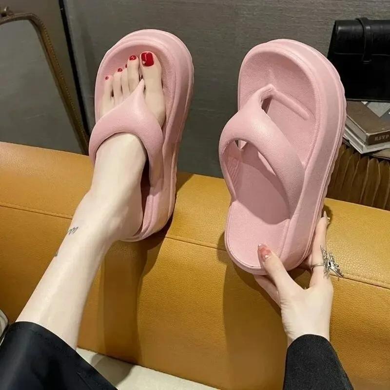 

Модные уличные тапочки для женщин на наклонном каблуке, толстой подошве, шлепанцы для летней носки, приподнятые шлепанцы из ЭВА для уличной носки 40-41 розовый