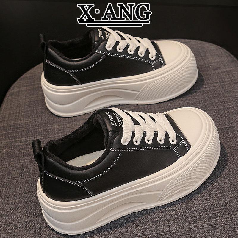 Leather Board Shoes Women's Muffin Thick-soled Heightening Little White Shoes 2025 New Autumn and Winter Velvet Casual Sports Shoes