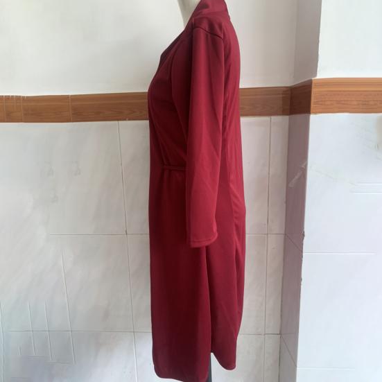 Sukienka z dekoltem O, długim rękawem, sznurowana w talii, dopasowana, elegancka, z nadrukiem w kwiaty, imitacja dwuczęściowego kardiganu, sukienka midi, odzież damska