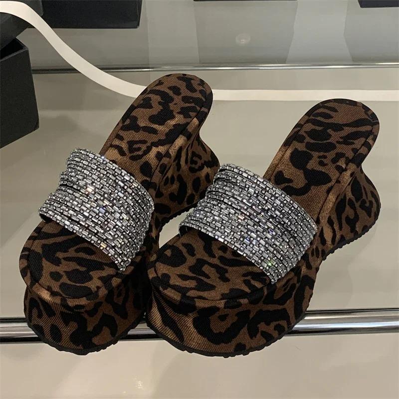 Fashion Summer Women Slippers New Fashion Diamond Leopard Print Wedges Heels Women's Sandals Open Toe Party Slide Shoes Zapatos De Mujer