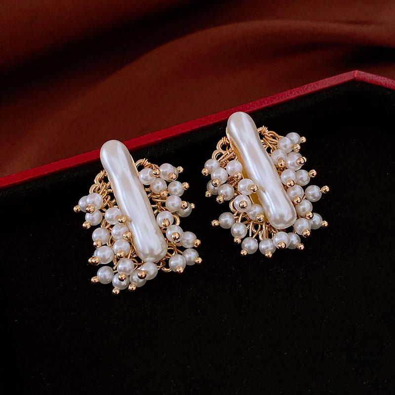 Medieval Vintage Silver Needle Retro High-end Earrings Light Luxury Versatile Earrings Court Style Niche Earrings