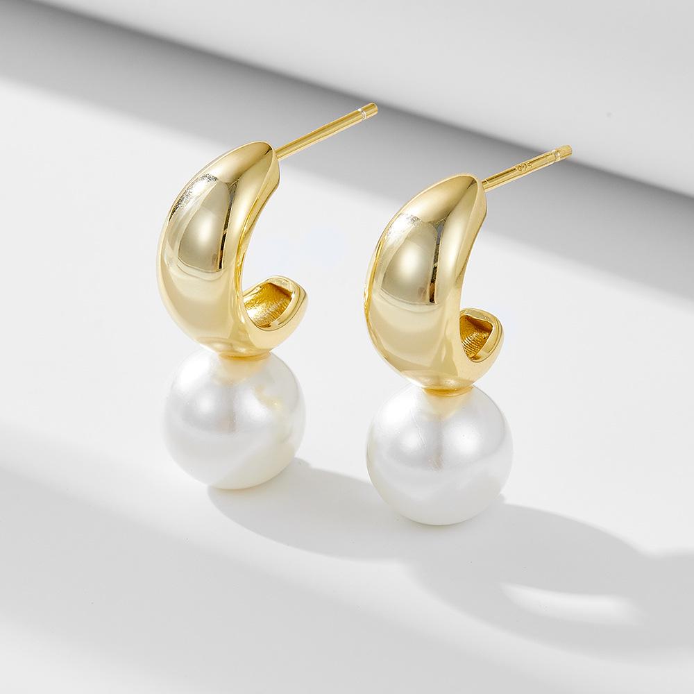 

Sterling Silver Pearl C-Shaped Earrings: European & American Style, Niche Design, Light Luxury for Autumn/Winter 925 Silver жёлтый