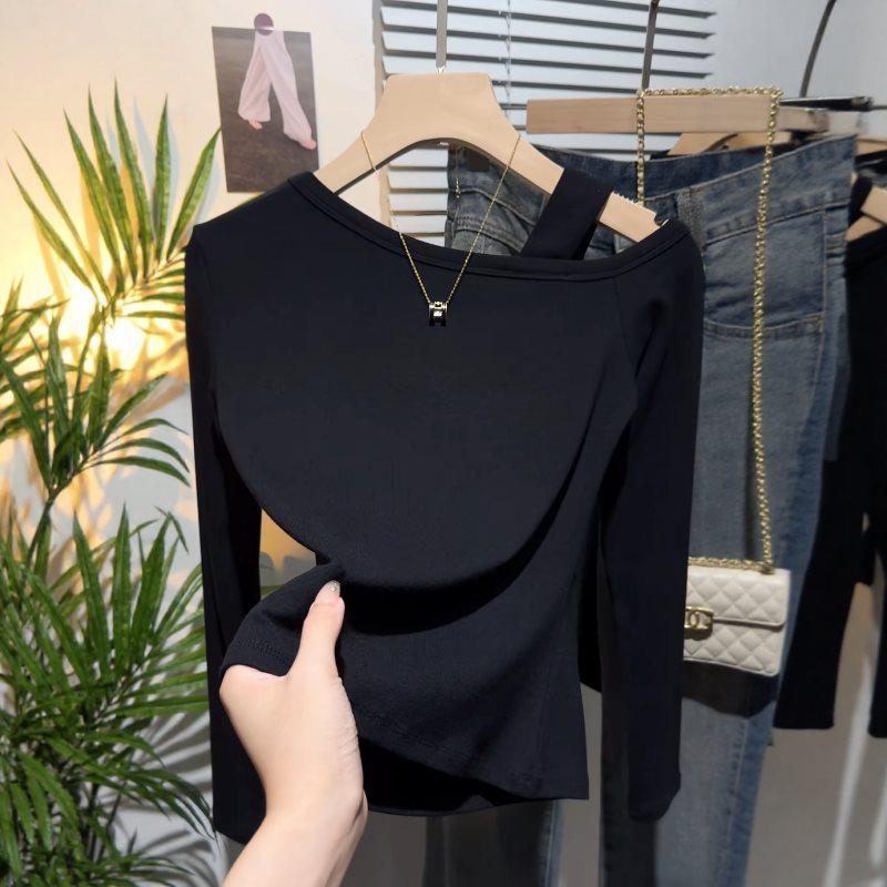 

Korean Style Plus Size Slimming One-Shoulder Long-Sleeve T-Shirt for Women - Early Autumn New Collection M (up to 100 lbs)