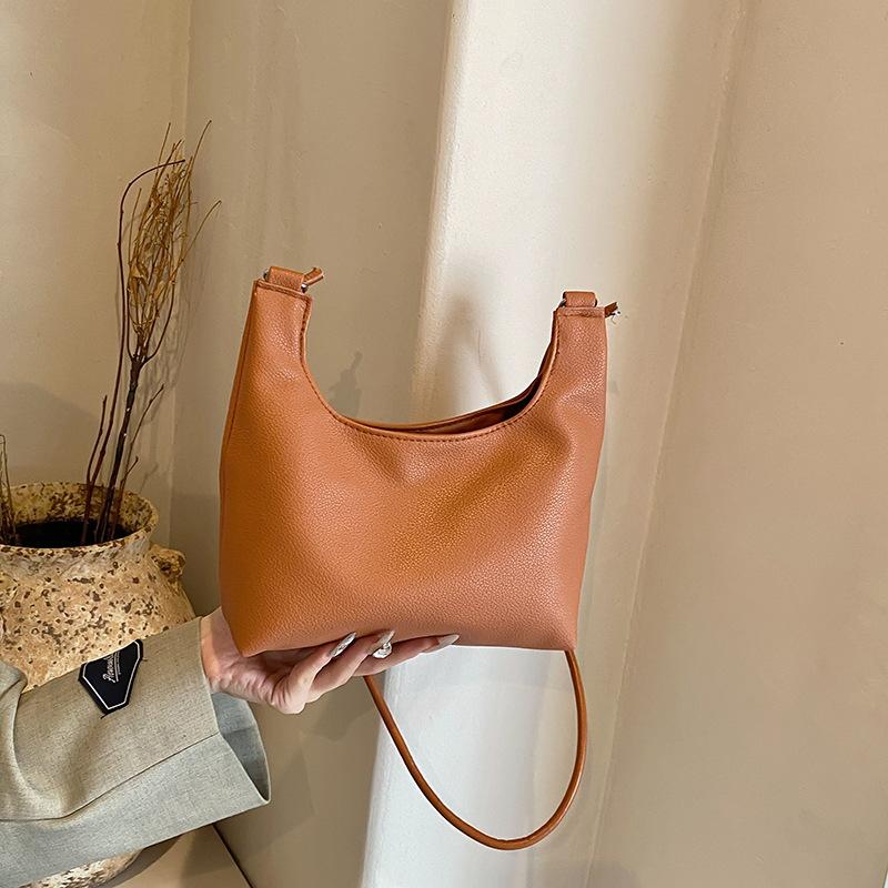 Fashion Pu Bucket Bag Texture Solid Color Shoulder Bag Retro Simple Messenger Bag Versatile Women'S Bag