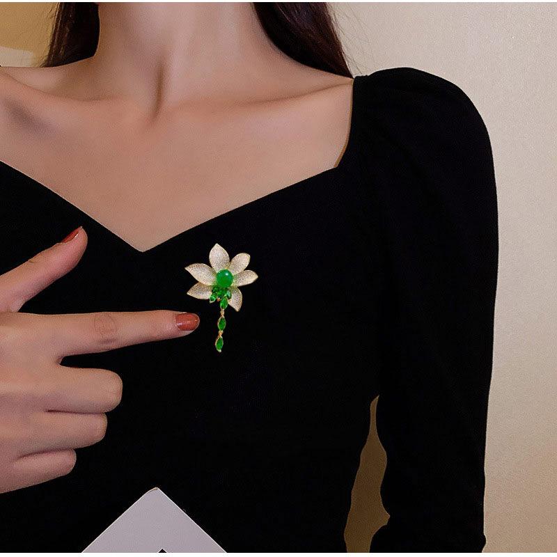 Senior Brooches Flower Leaf Brooch Pins for Women Suit Pendant  Fashion Brooches Jewelry