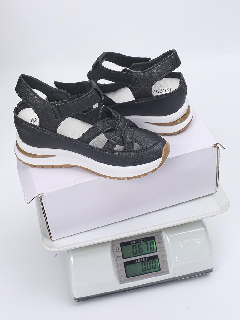 Sandały w dużych rozmiarach damskie wiosna nowe europejskie i amerykańskie na koturnie rzymskie na rzepy damski rozmiar buta