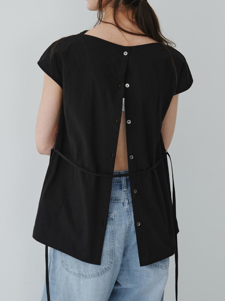 Reply Back Button Cowl Blouse Top_Black