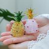 Figura de Piña de Vidrio Soplado a Mano Coleccionable Mini Adornos de Fruta Escultura de Piña de Cristal Artificial para Manualidades Decoración del Hogar Cocina