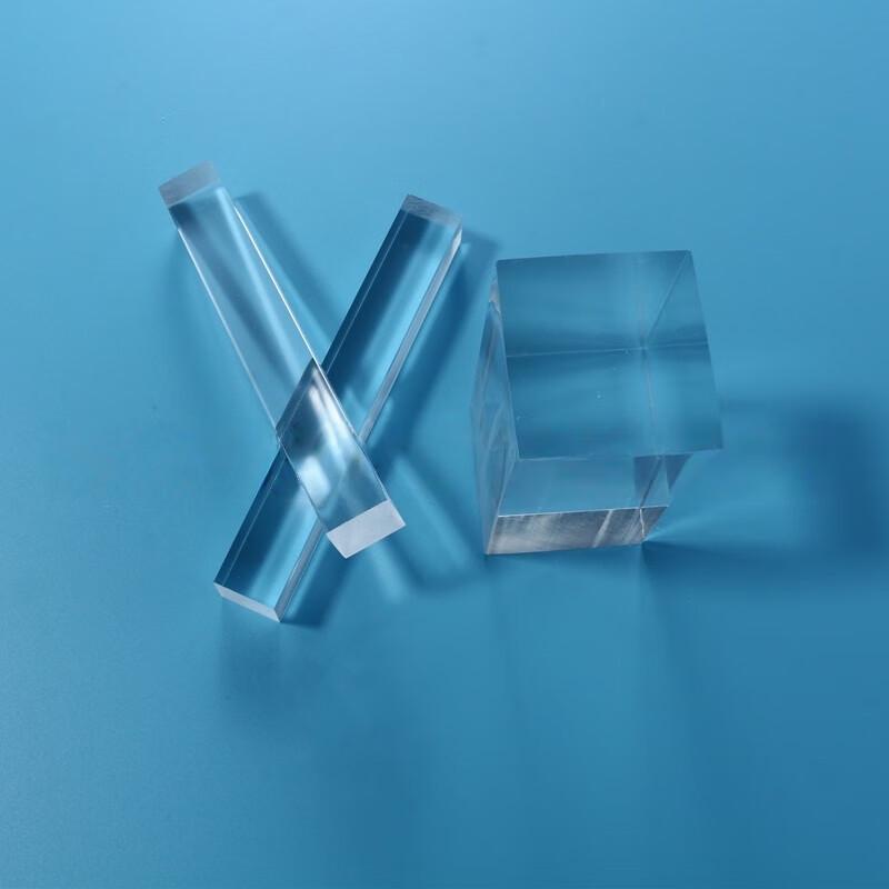 High Clarity Square Acrylic Bar