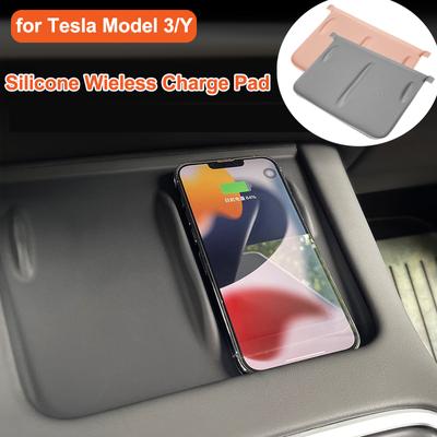 Für Tesla Model Y 3 Silikon Kabellose Ladefläche Rosa Weiß Rutschfest Anti-Rutsch Ladematte Schutzteile Mittelkonsole