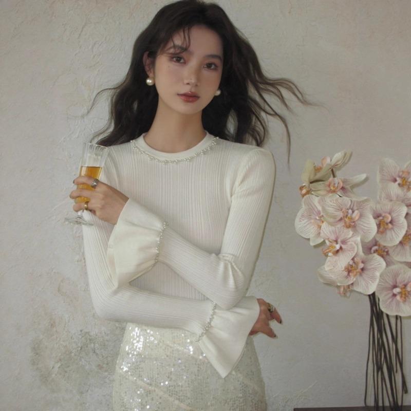 Beautiful beaded premium bottoming shirt women's autumn and winter flared sleeve knitted sweater with slim-fit sweater top