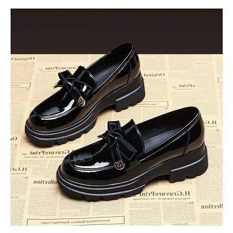 Wear loafers women's shoes 2025 spring and autumn new versatile jk uniform shoes British style heightened thick-soled four-season small leather shoes