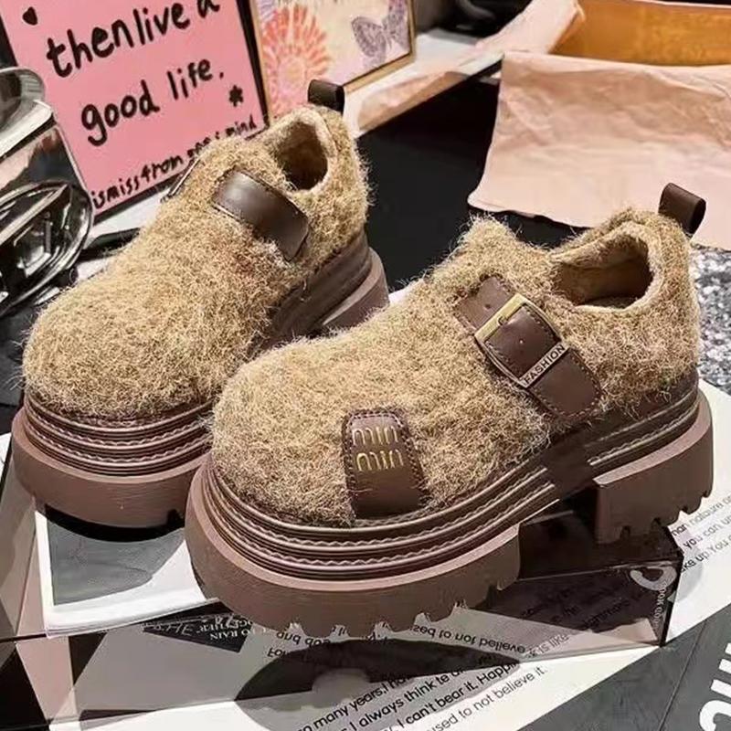 

2025 Women s Luxury Fluffy Mary Jane leather Shoes Winter Fashion Buckle Pleuche Elegant Walking Shoes Female loafers Zapatos 35 чорний