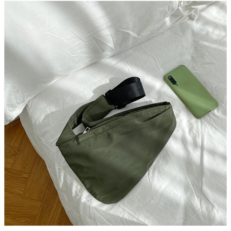 Cool breast bag Crossbody bag Women's shoulder bag Women's creative design casual bag