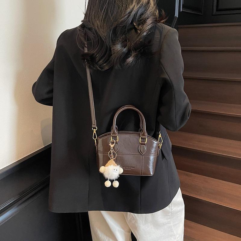 Retro versatile premium texture handbag women's new contrasting color shoulder bag commuter messenger bag