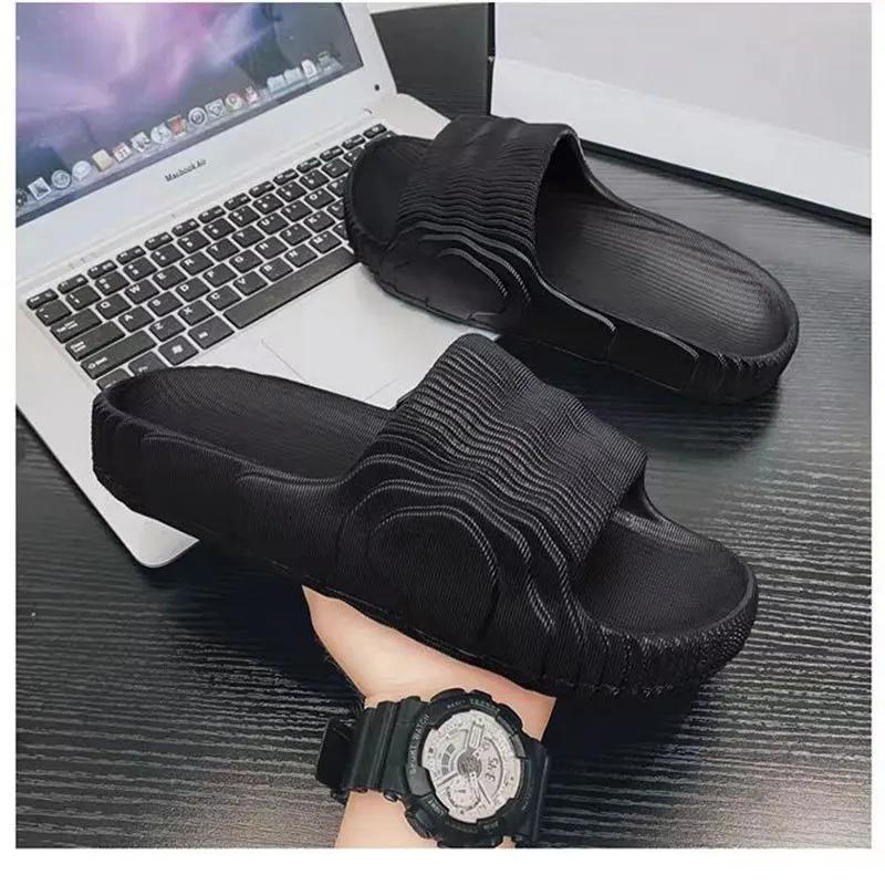 Indoor Women Slippers Bathroom Non-slip Couples Slippers Soft-soled Fashion Men's Leisure Shoes Soft-soled Women's Sandals 2025